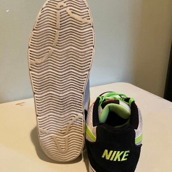 Nike Ruckus Men's 10 Low Beige, Green, Black, White, And Orange Sneakers - Picture 9 of 10